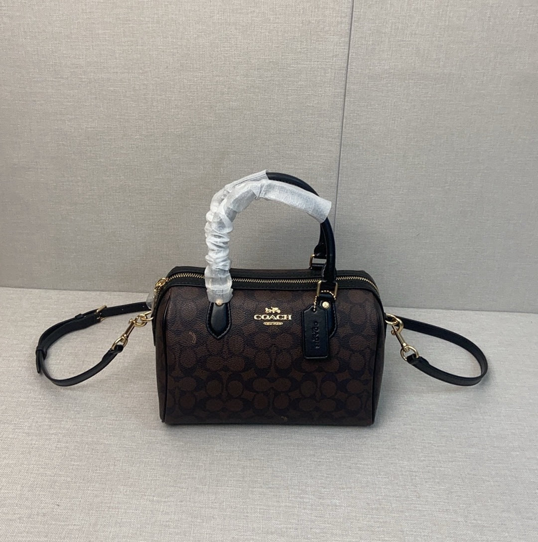 le sac seau Boston Rowan de Coach,