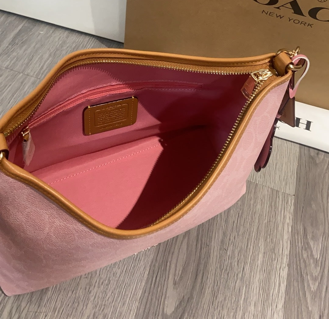 Découvrez le sac Hobo Coach CEL129,