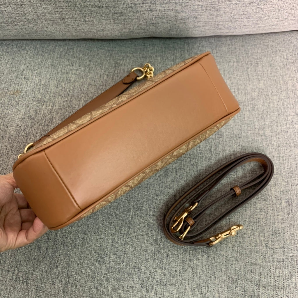 Coach Teri Shoulder Bag M