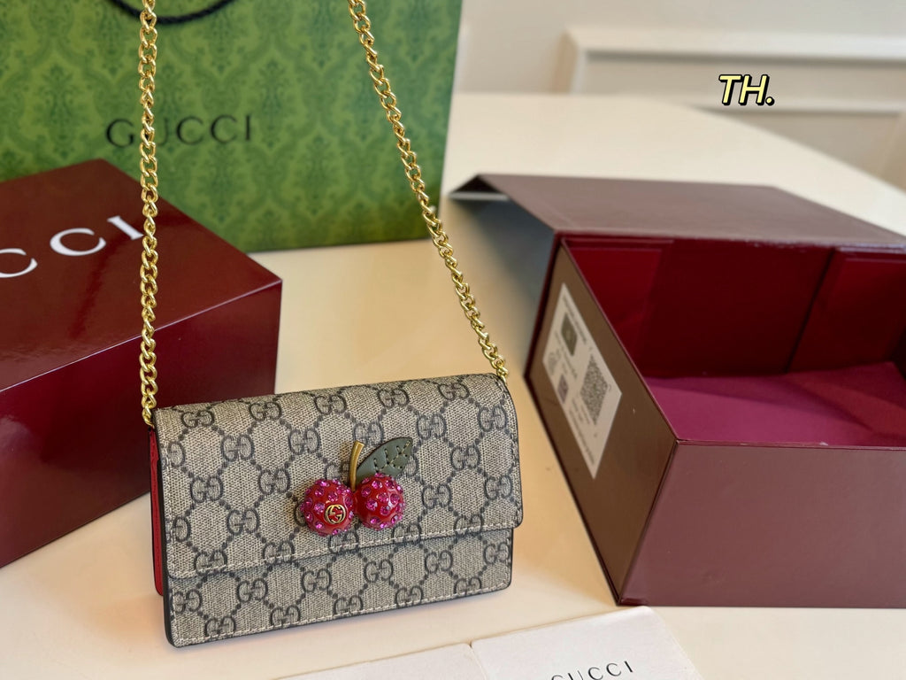 Sac à bandoulière en fleurs de cerisier Gucci