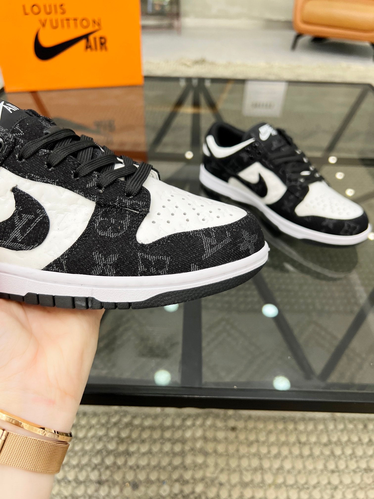 Air Force Collaboration] Louis Vuitton x Nike Air