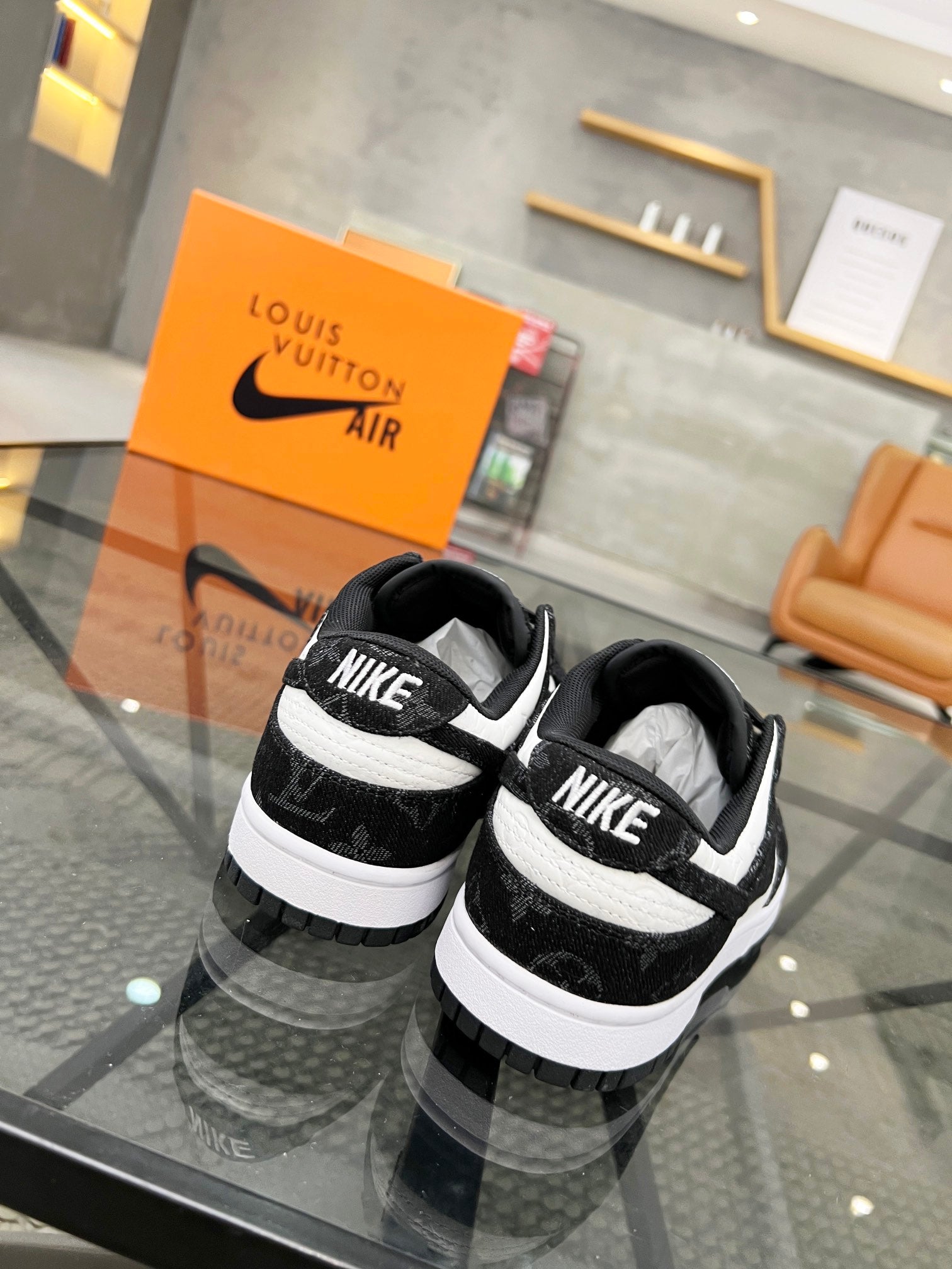 Air Force Collaboration] Louis Vuitton x Nike Air