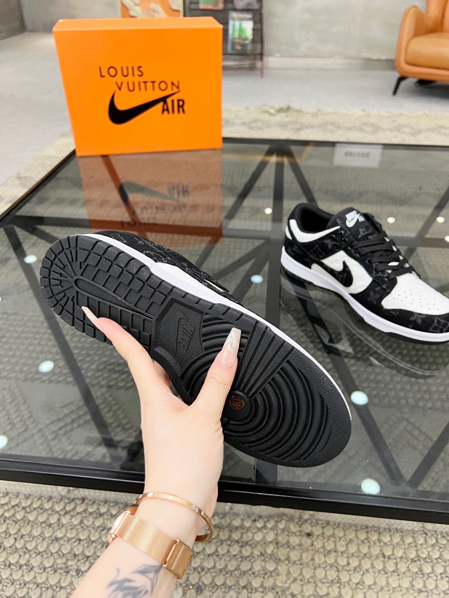 Air Force Collaboration] Louis Vuitton x Nike Air