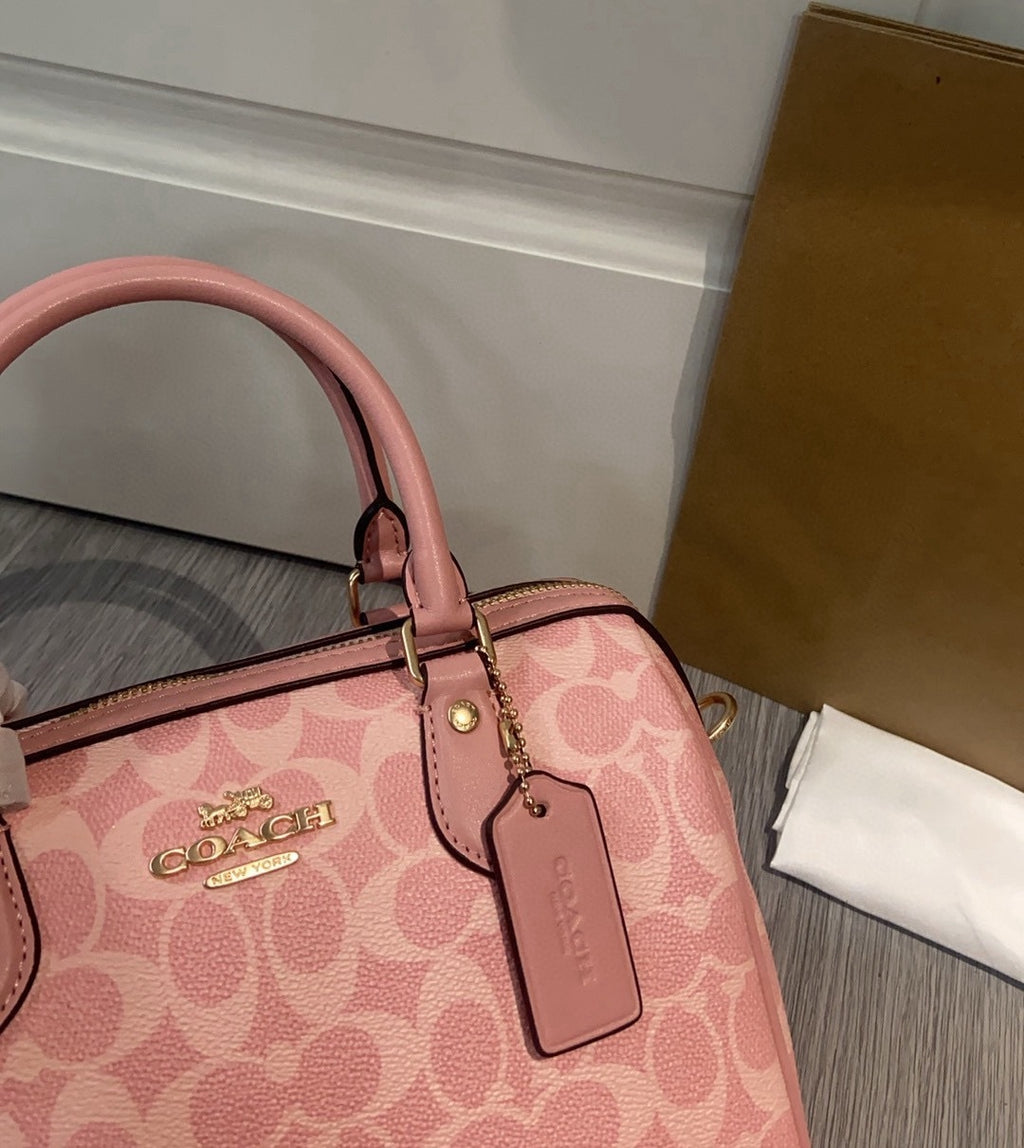 le sac seau Boston Rowan de Coach,