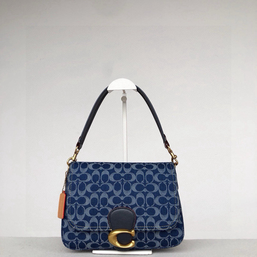 Le sac Coach CA105 Pillow Madison, en toile de coton tigré,
