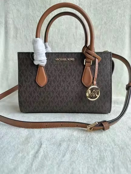 Sac Michael Kors Jet Set Travel Tote Monogram