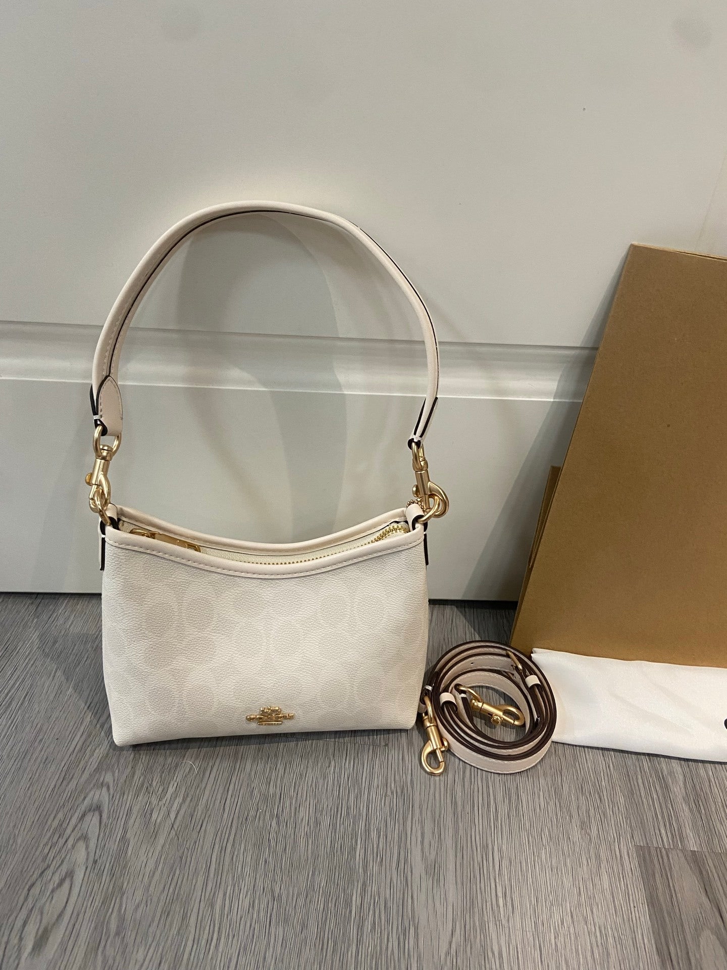 Le sac hobo Mini Laurel de Coach
