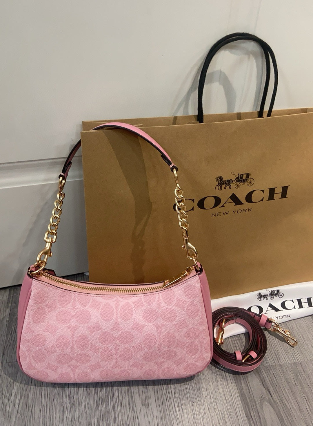 Coach Teri Shoulder Bag M