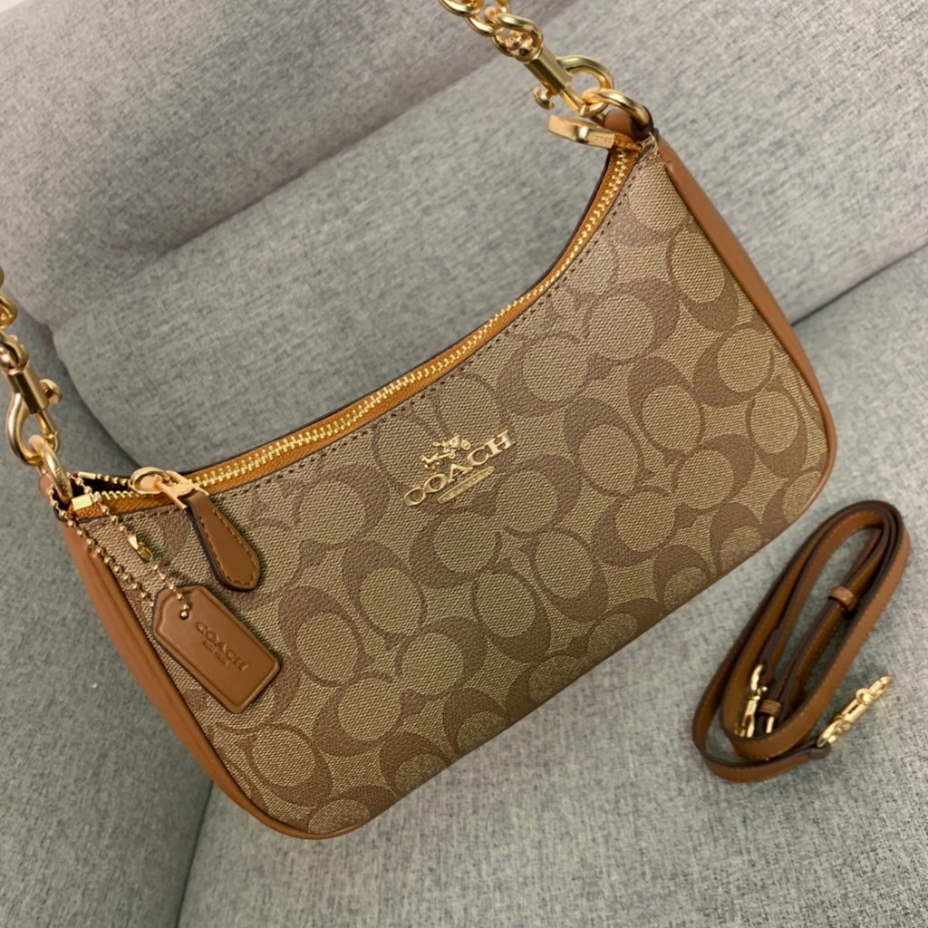 Coach Teri Shoulder Bag M
