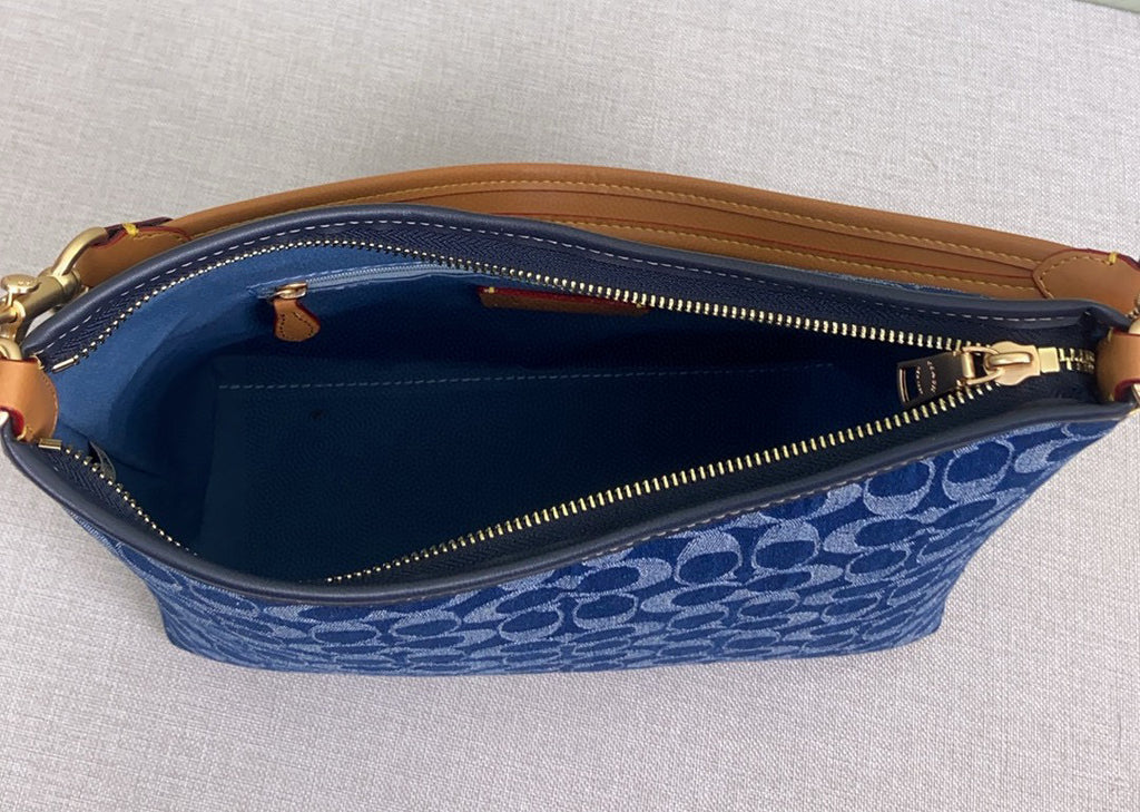 sac hobo en denim Coach