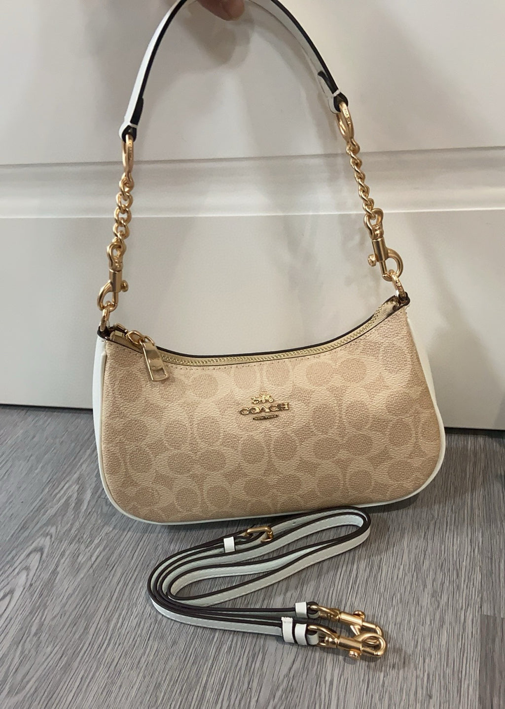 Coach Teri Shoulder Bag M
