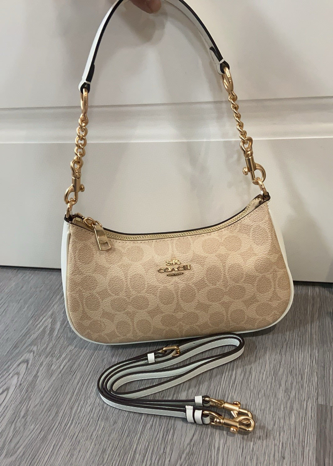 Coach Teri Shoulder Bag M