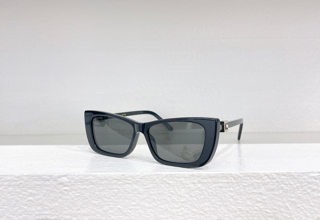 Lunettes de soleil Gucci Oversize Motif Signature