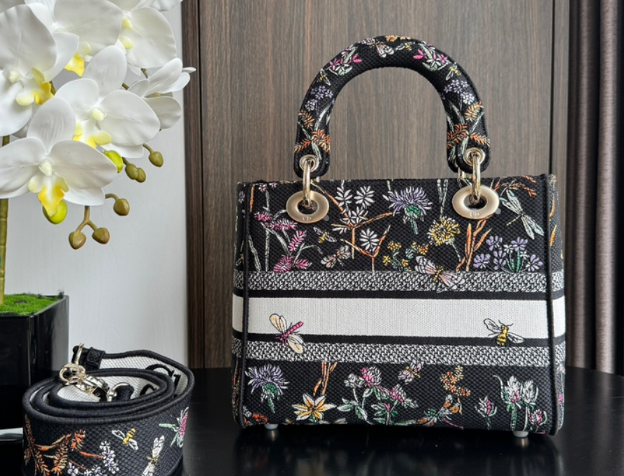 Sac Lady Dior Fleuri Large – Édition Botanique