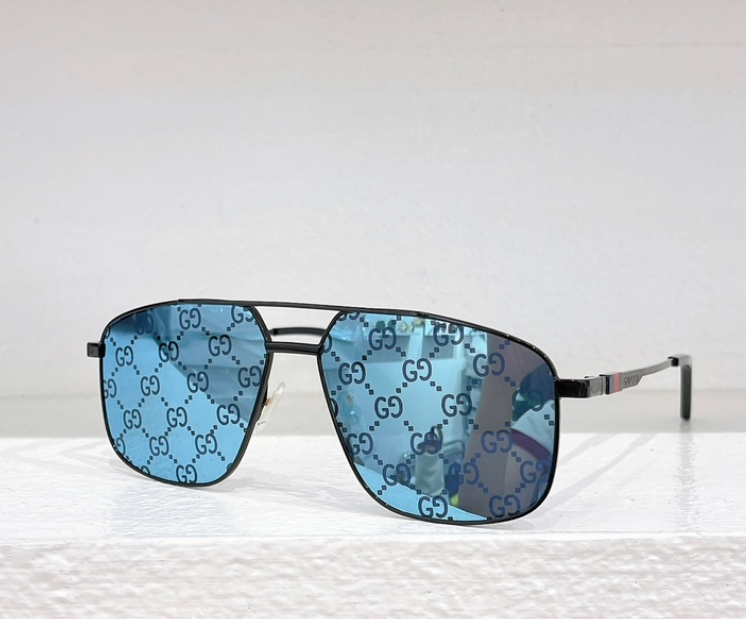 Lunettes de soleil Gucci Rectangulaire GG Monogram Signature