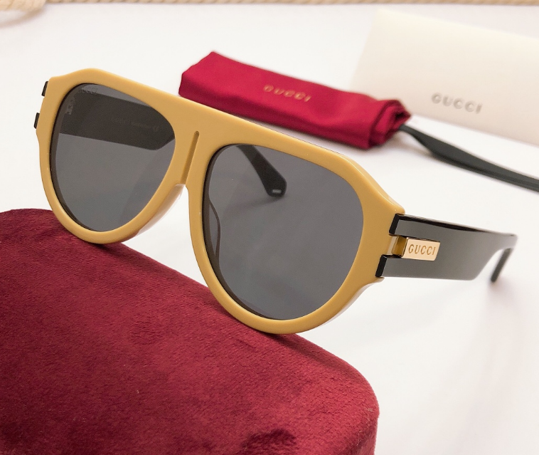 Lunettes de soleil Gucci Oversize Square Signature