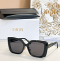 Dior – Lunettes de soleil modèle oversize signature