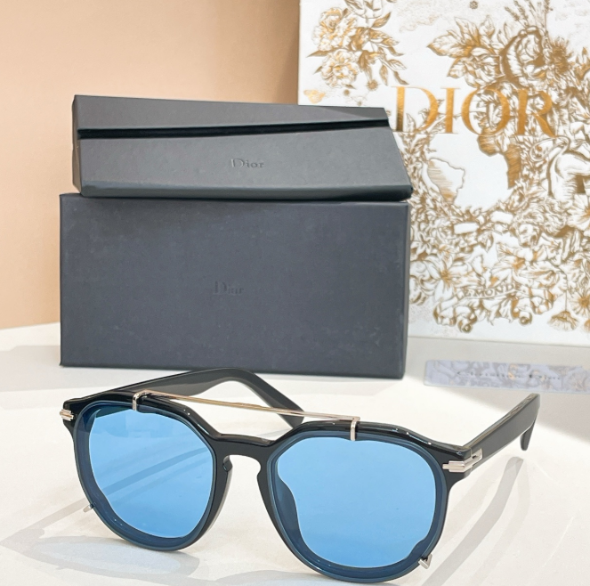 Dior – Lunettes de soleil Mask Futuristic Signature