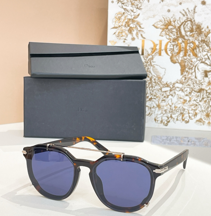 Dior – Lunettes de soleil Mask Futuristic Signature