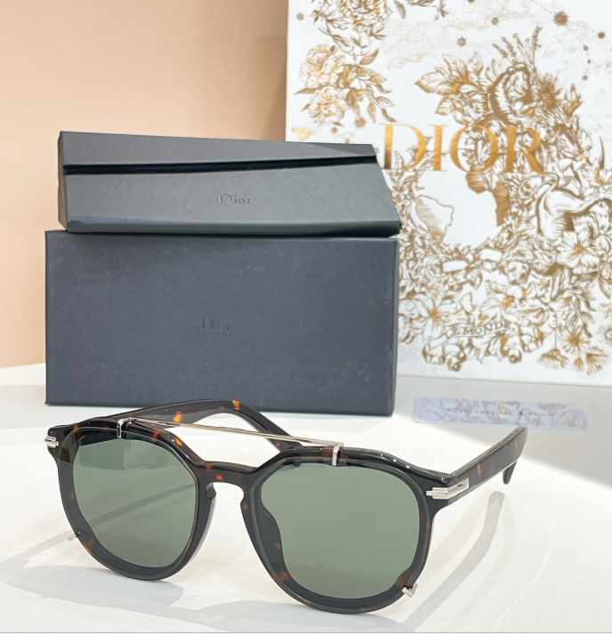 Dior – Lunettes de soleil Mask Futuristic Signature