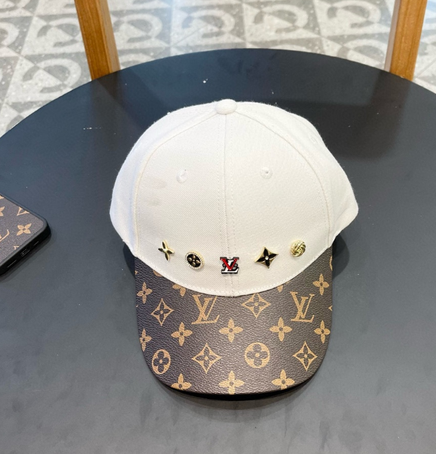 Louis Vuitton – Casquette Monogram Patch Essential