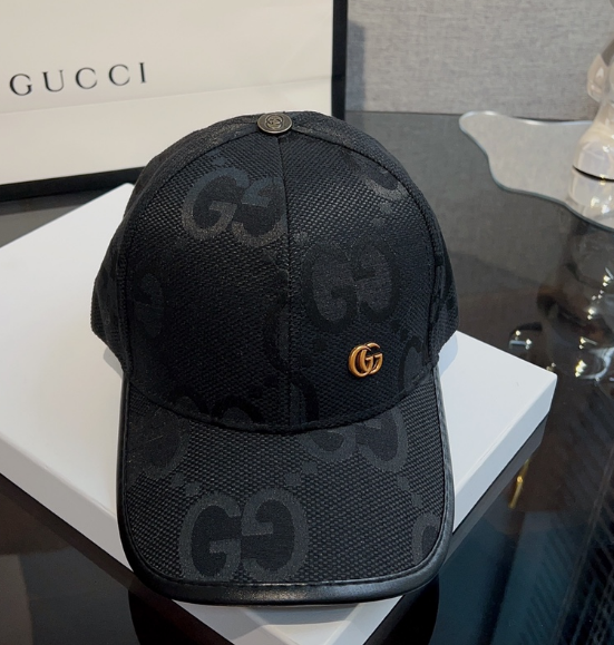 Gucci – Casquette GG Jumbo Canvas