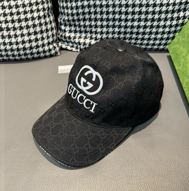 Gucci – Casquette GG Canvas Interlocking Logo