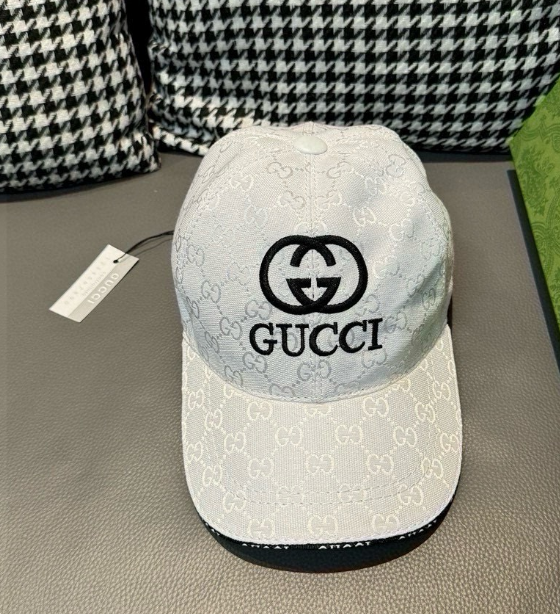 Gucci – Casquette GG Canvas Interlocking Logo
