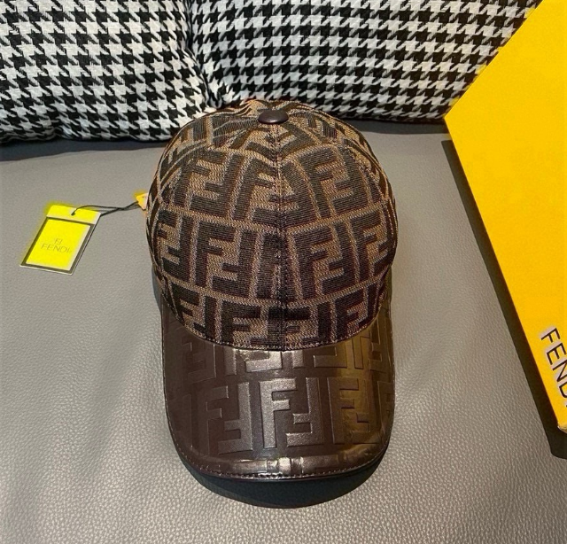 Fendi – Casquette FF Embossed Monogram