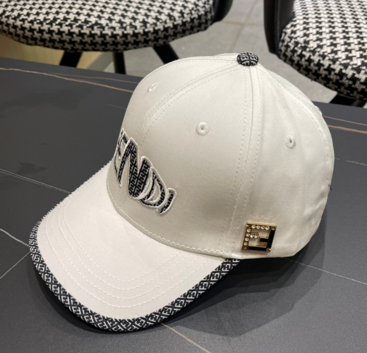 Fendi – Casquette Logo Embroidery Signature