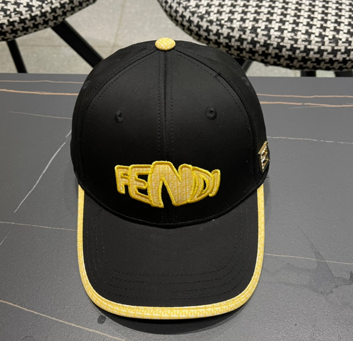 Fendi – Casquette Logo Embroidery Signature