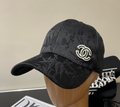 Chanel – Casquette CC Monogram Relief
