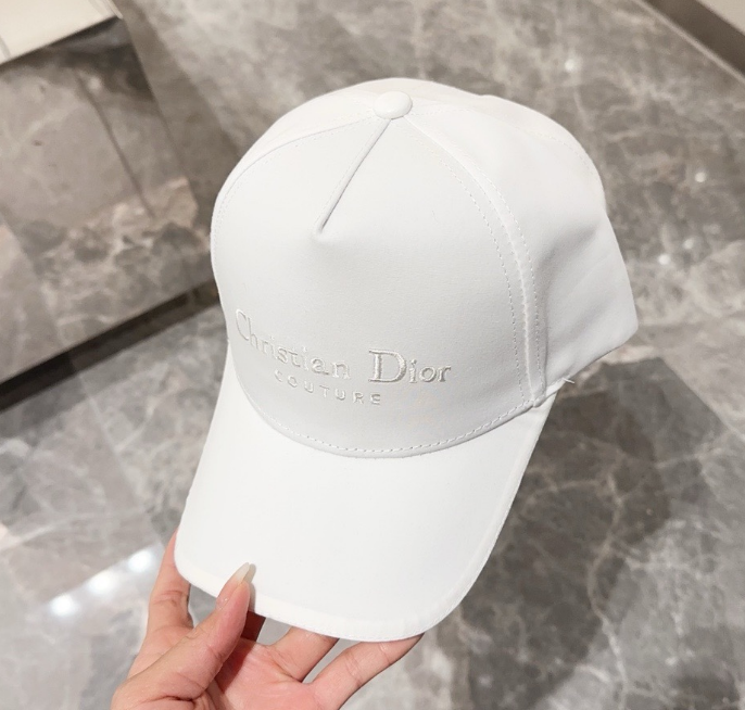 Dior – Casquette Couture Signature