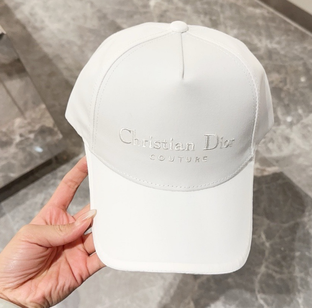 Dior – Casquette Couture Signature