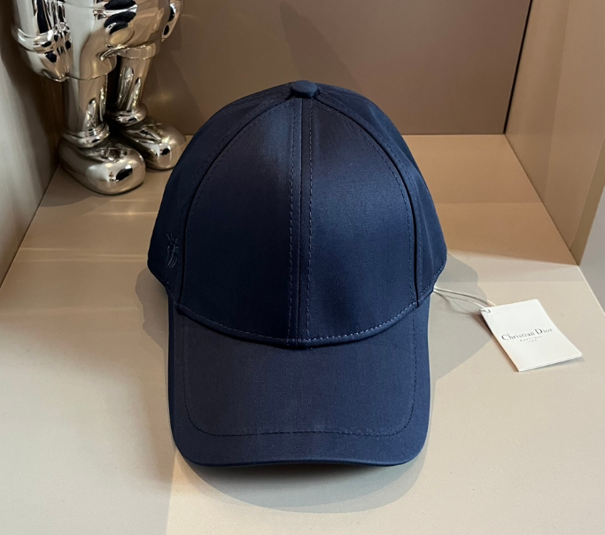Dior – Casquette Bee Embroidery Signature
