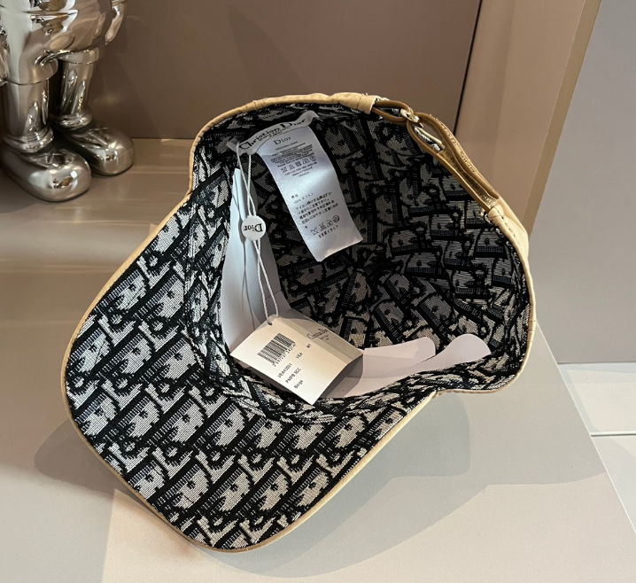 Dior – Casquette Bee Embroidery Signature