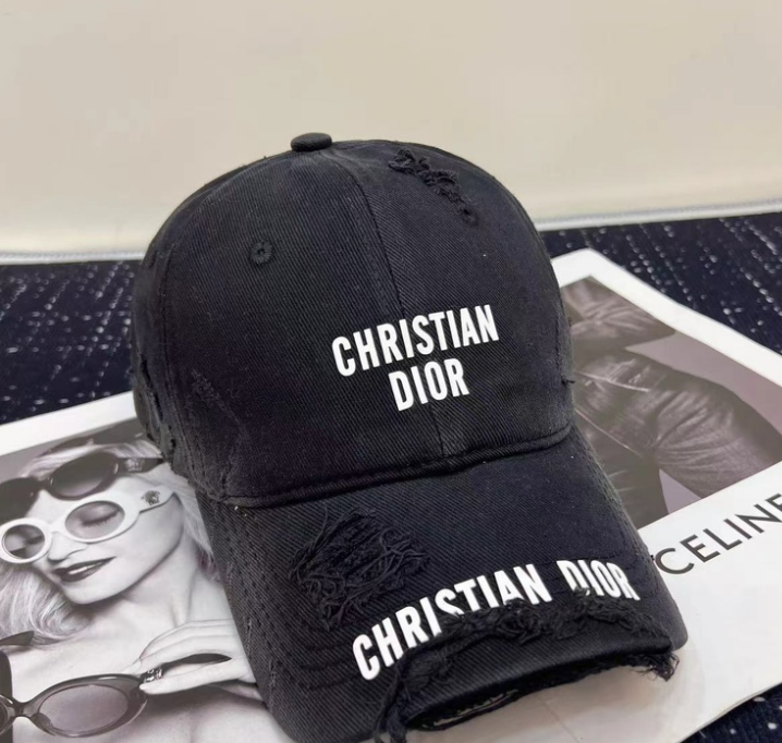 Dior – Casquette Christian Dior Destroyed