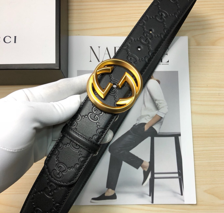 Ceinture Gucci Double G Signature Embossée