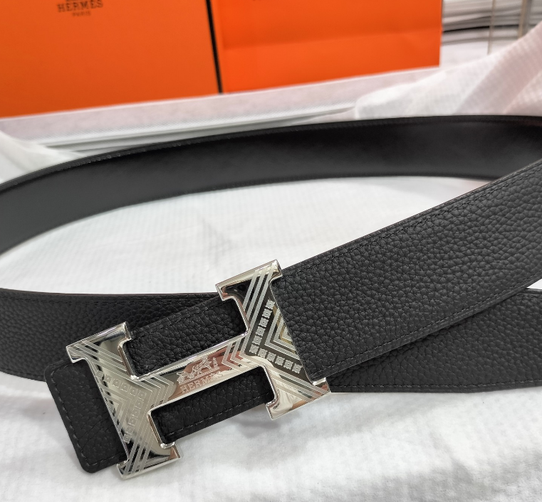 Ceinture Hermès H Cuir Grainé Gravure Signature