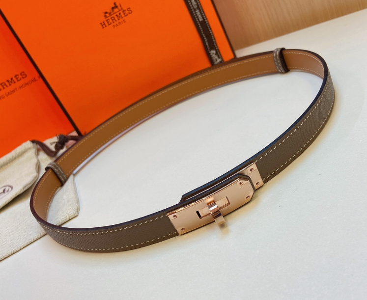 Ceinture Hermès Plaque Fermoir Signature Cuir Grainé Réversible