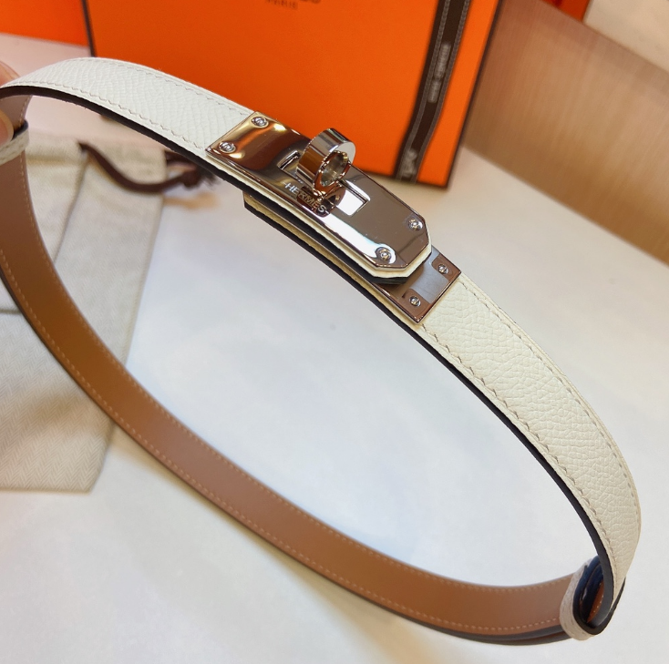 Ceinture Hermès Plaque Fermoir Signature Cuir Grainé Réversible