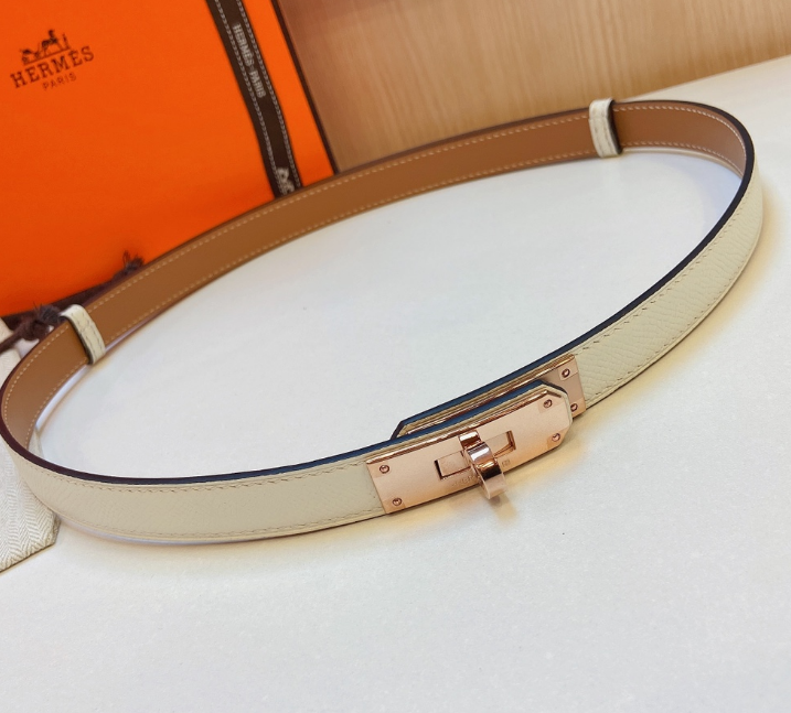 Ceinture Hermès Plaque Fermoir Signature Cuir Grainé Réversible