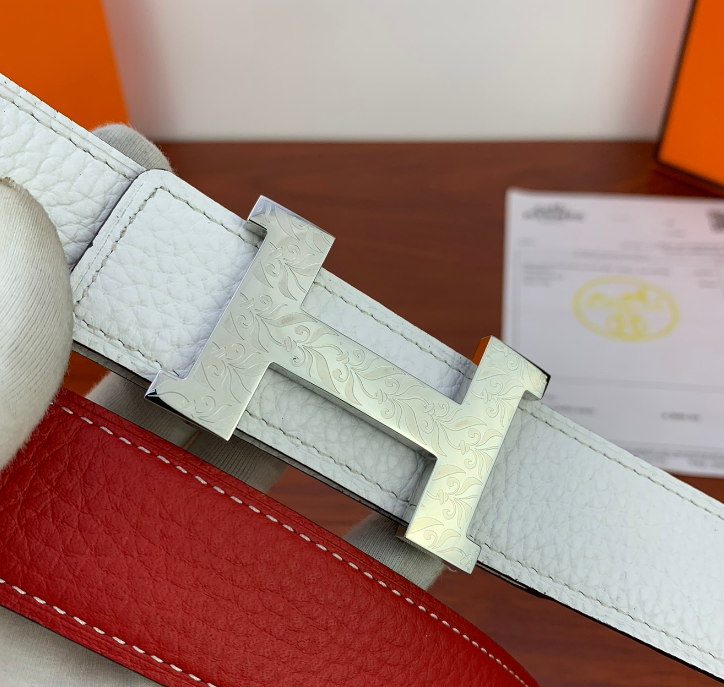 Ceinture Hermès H Cuir Grainé Réversible Gravure Élégante