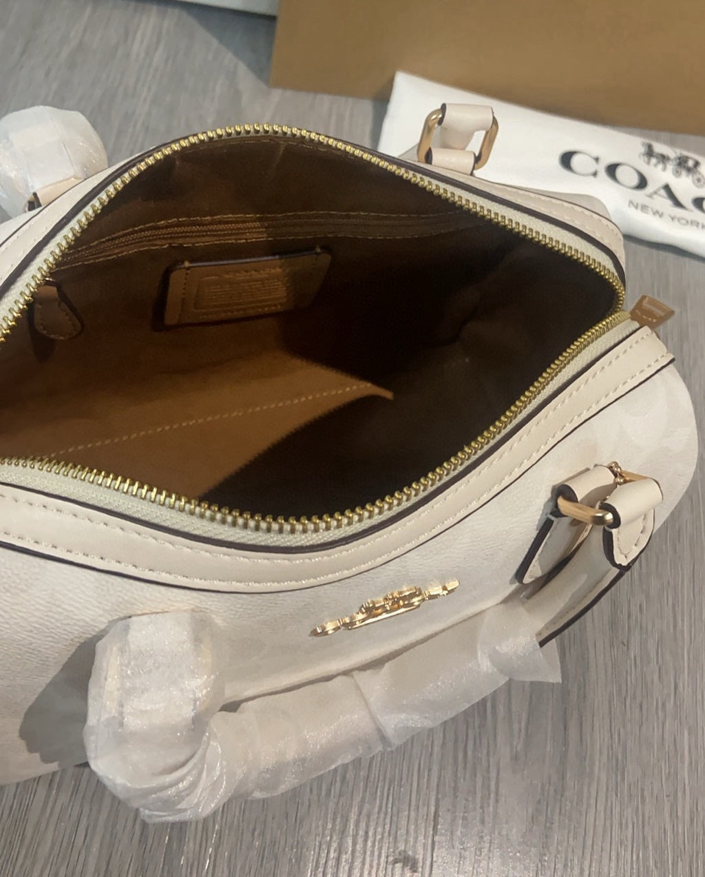 le sac seau Boston Rowan de Coach,