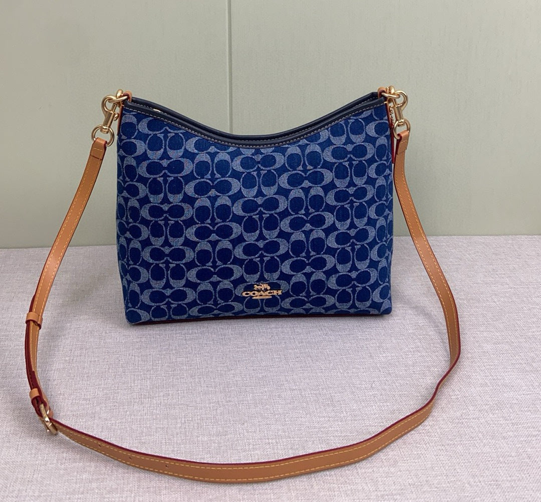 sac hobo en denim Coach