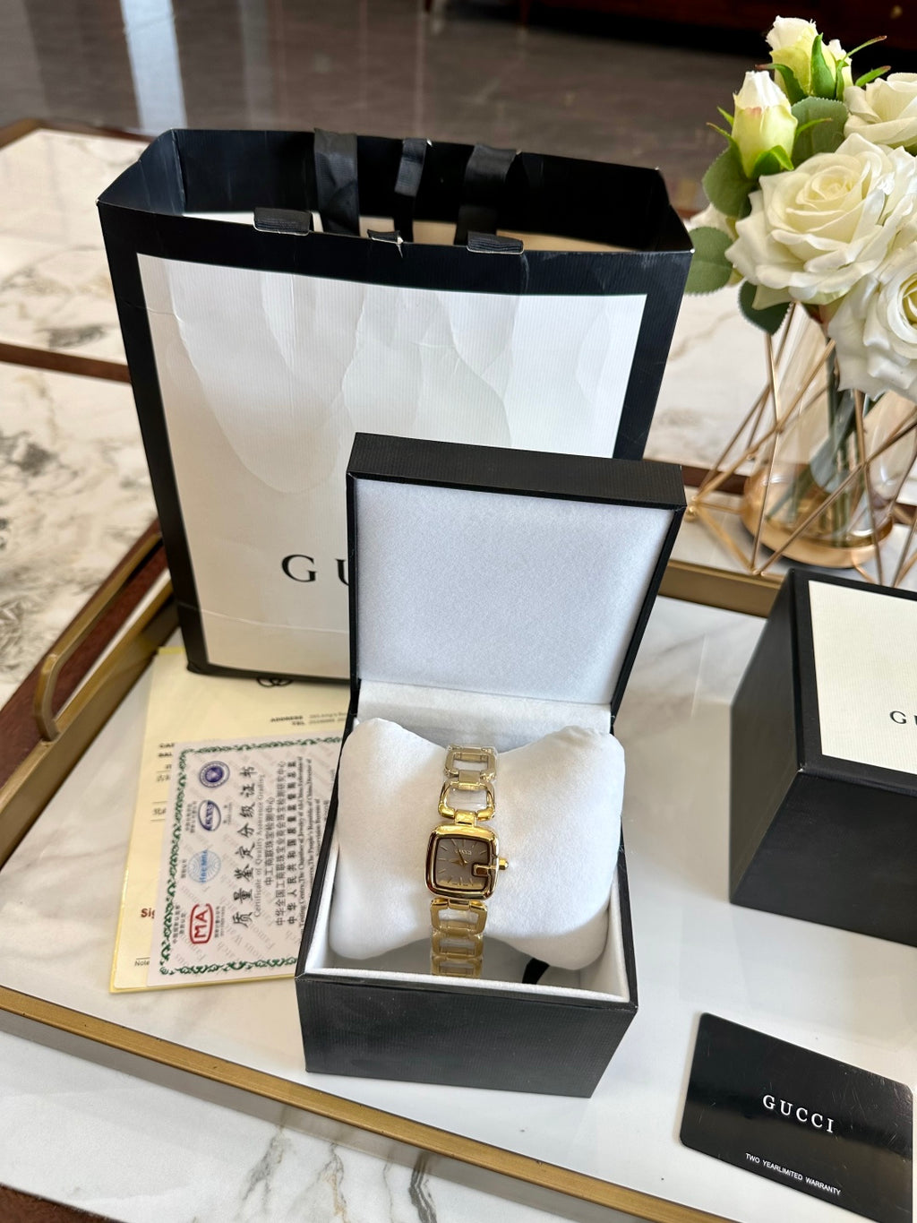 Montre G-Frame avec bracelet métallique