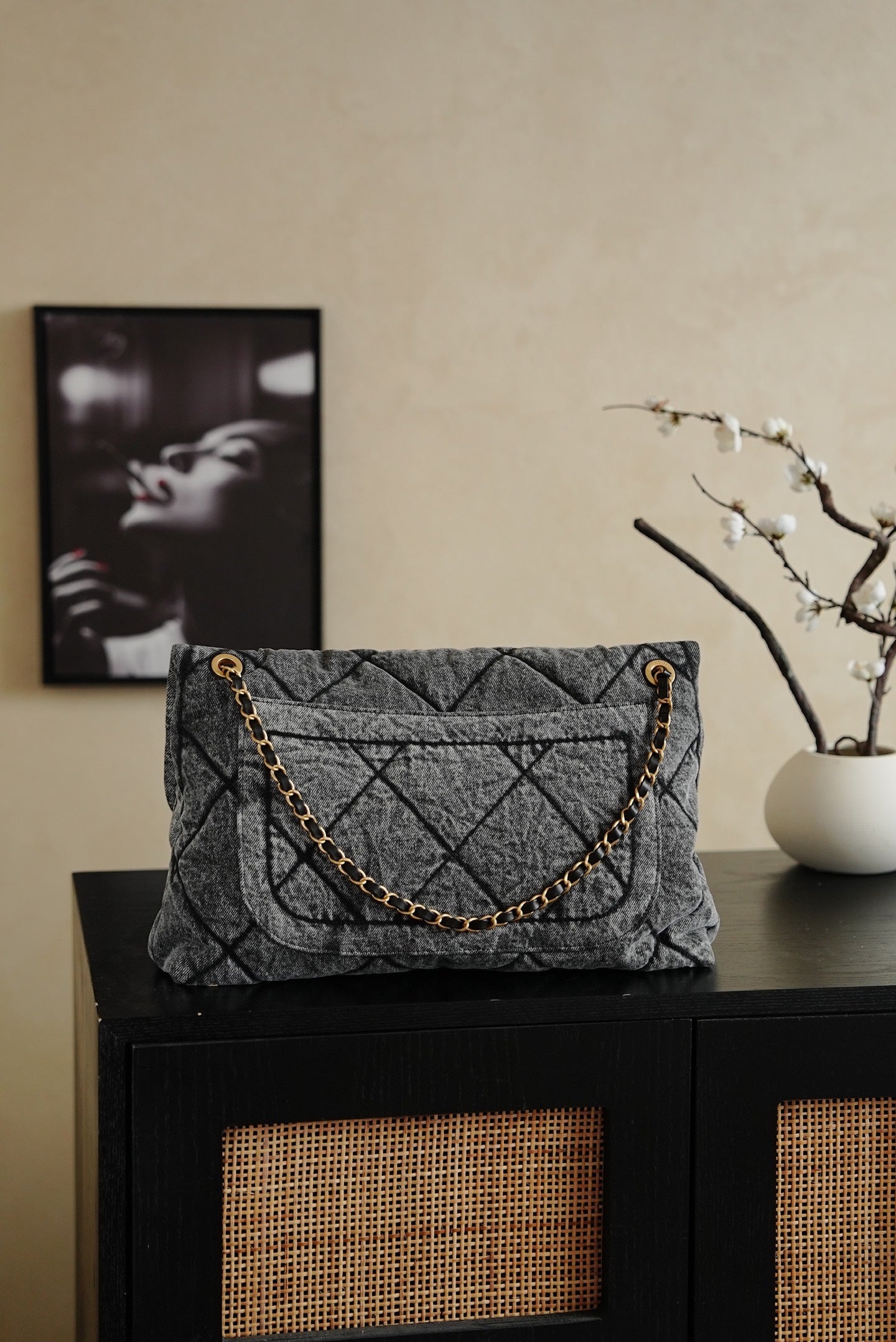 Sac Flap matelassé en denim avec chaîne