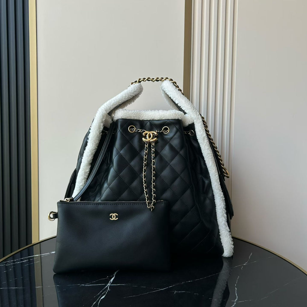 Sac Chanel 22 matelassé avec pochette