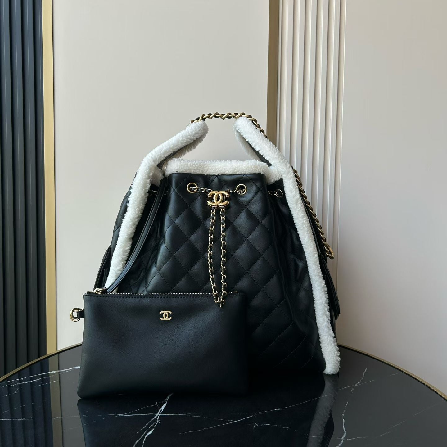 Sac Chanel 22 matelassé avec pochette