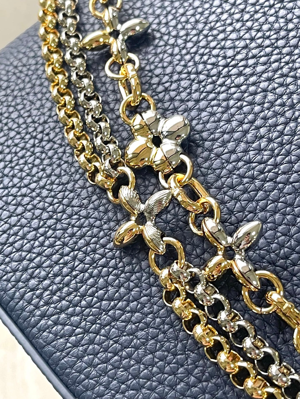 Grand Sac Louis Vuitton Capucines BB
